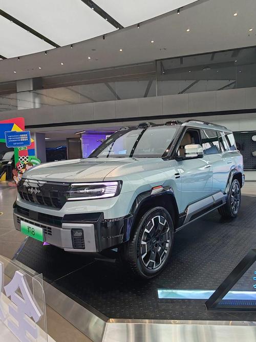 佛山31比亚迪方程豹硬派越野的爆款，英菲尼迪35周年与你共成长